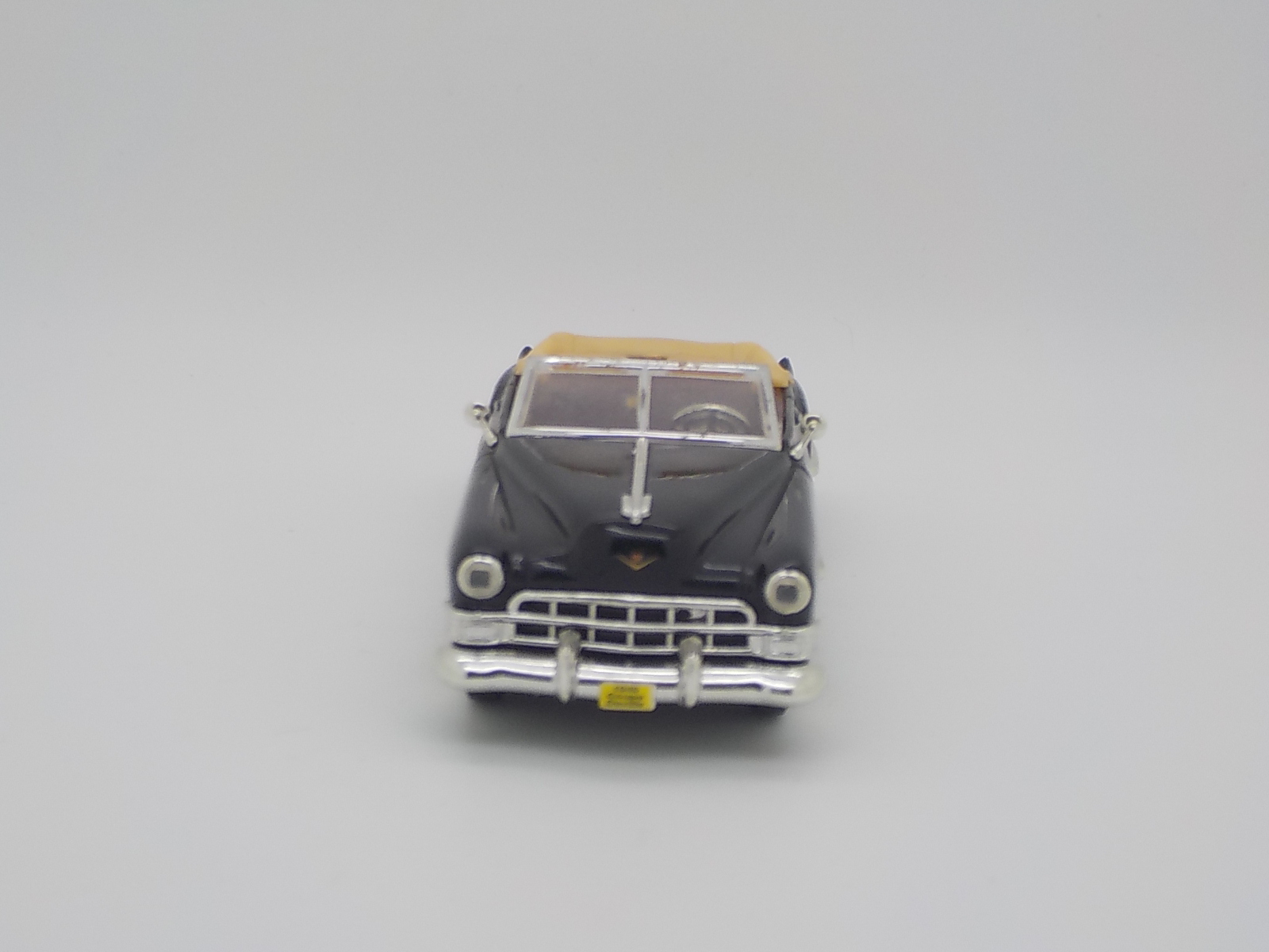Cadillac DeVille 1954 Miniature 1/43 – Modèle Diecast – Neuve